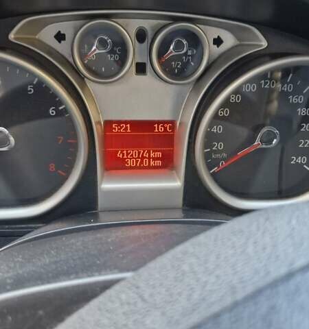 Черный Форд Фокус, объемом двигателя 2 л и пробегом 410 тыс. км за 5000 $, фото 6 на Automoto.ua