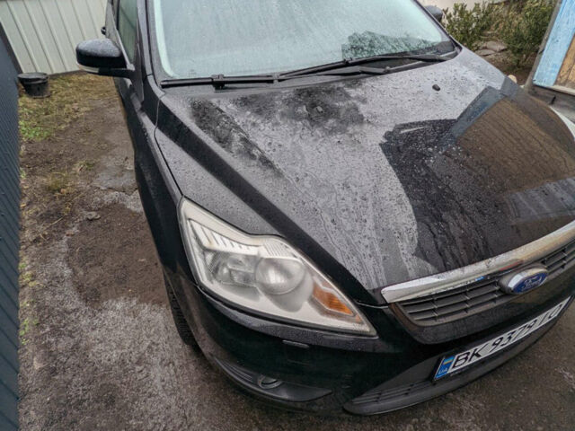 Чорний Форд Фокус, об'ємом двигуна 1.6 л та пробігом 137 тис. км за 6500 $, фото 2 на Automoto.ua