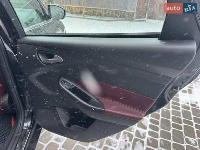 Чорний Форд Фокус, об'ємом двигуна 2 л та пробігом 164 тис. км за 6299 $, фото 30 на Automoto.ua