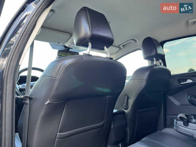 Черный Форд Фокус, объемом двигателя 1.6 л и пробегом 250 тыс. км за 8299 $, фото 76 на Automoto.ua