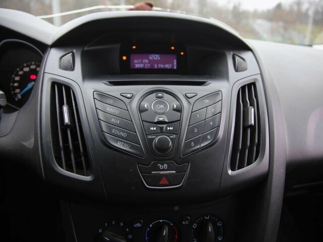 Черный Форд Фокус, объемом двигателя 1.6 л и пробегом 138 тыс. км за 6500 $, фото 14 на Automoto.ua