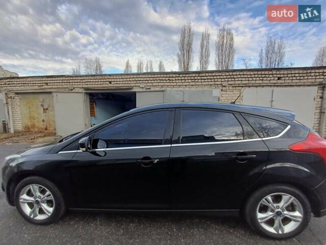 Черный Форд Фокус, объемом двигателя 1.6 л и пробегом 156 тыс. км за 7700 $, фото 4 на Automoto.ua