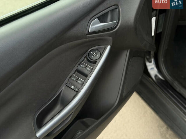 Чорний Форд Фокус, об'ємом двигуна 2 л та пробігом 169 тис. км за 7450 $, фото 22 на Automoto.ua