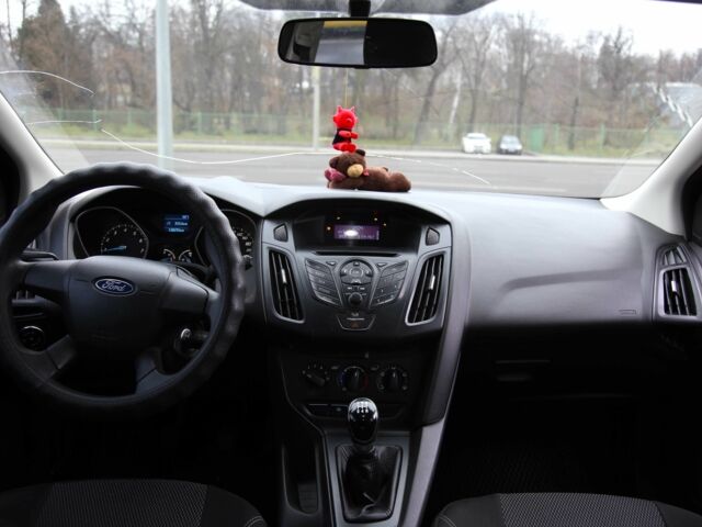 Черный Форд Фокус, объемом двигателя 1.6 л и пробегом 138 тыс. км за 6500 $, фото 10 на Automoto.ua