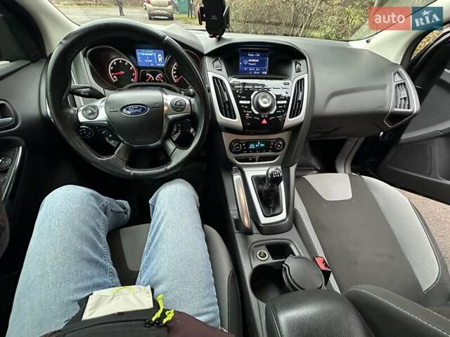 Черный Форд Фокус, объемом двигателя 1.6 л и пробегом 162 тыс. км за 7300 $, фото 13 на Automoto.ua