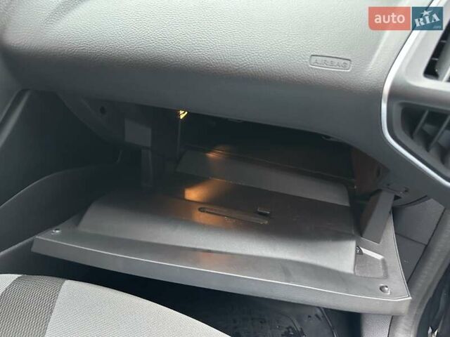 Черный Форд Фокус, объемом двигателя 1.6 л и пробегом 162 тыс. км за 7300 $, фото 24 на Automoto.ua