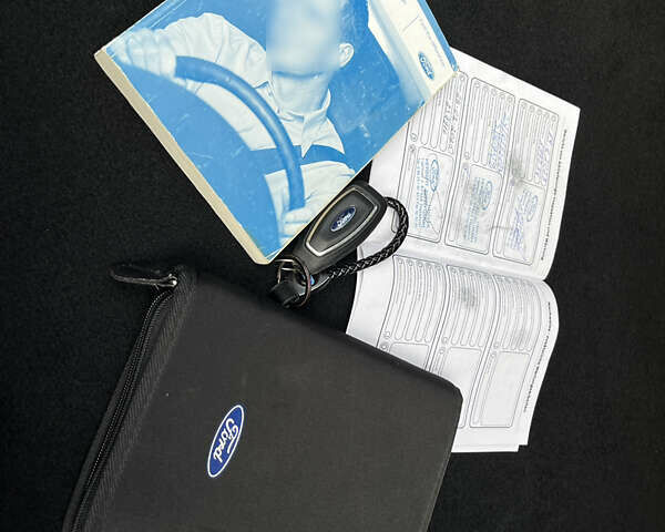 Черный Форд Фокус, объемом двигателя 1.6 л и пробегом 250 тыс. км за 8299 $, фото 134 на Automoto.ua