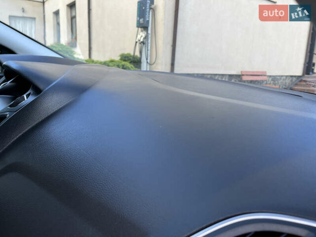 Черный Форд Фокус, объемом двигателя 1.6 л и пробегом 250 тыс. км за 8299 $, фото 104 на Automoto.ua