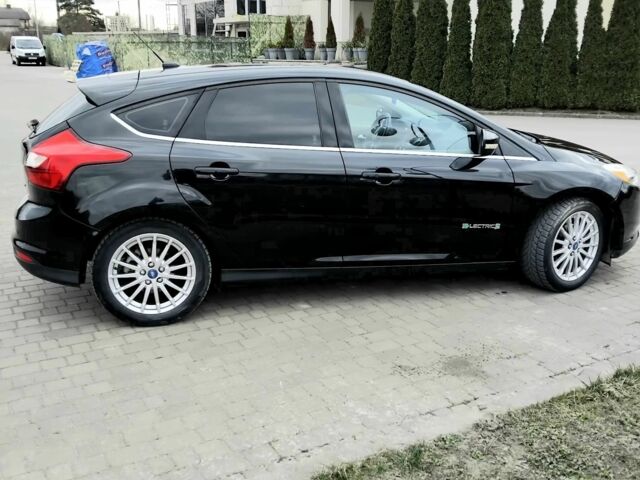Чорний Форд Фокус, об'ємом двигуна 0 л та пробігом 110 тис. км за 7200 $, фото 3 на Automoto.ua