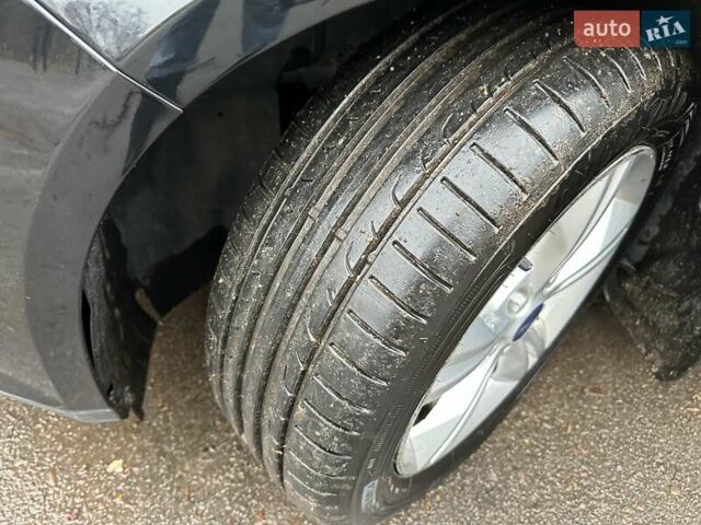 Черный Форд Фокус, объемом двигателя 1.6 л и пробегом 162 тыс. км за 7300 $, фото 38 на Automoto.ua