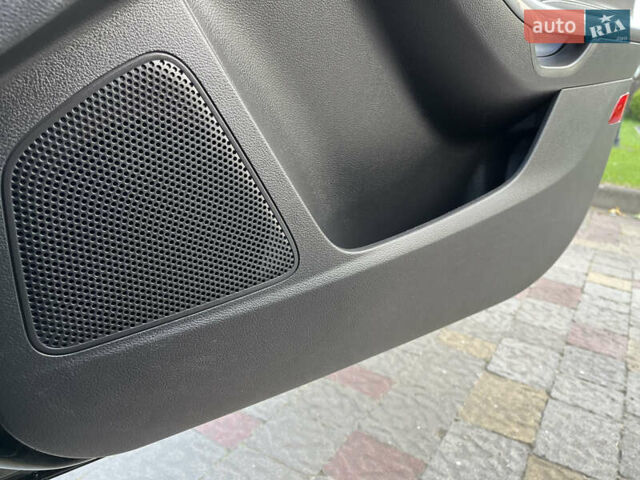 Черный Форд Фокус, объемом двигателя 1.6 л и пробегом 250 тыс. км за 8299 $, фото 97 на Automoto.ua