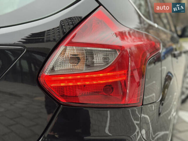 Чорний Форд Фокус, об'ємом двигуна 1.6 л та пробігом 259 тис. км за 8500 $, фото 13 на Automoto.ua