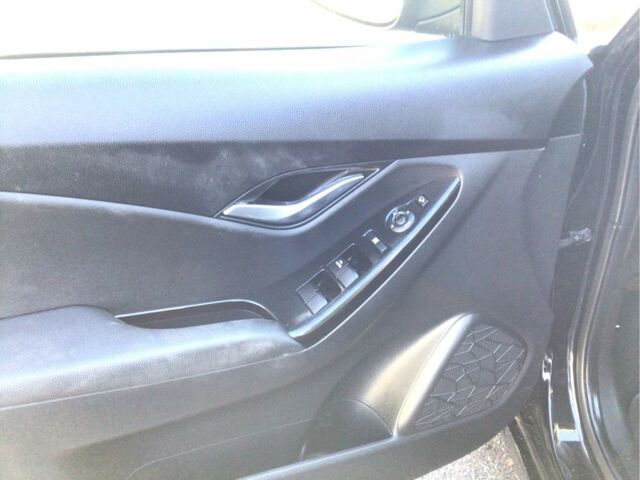 Черный Форд Фокус, объемом двигателя 1.6 л и пробегом 205 тыс. км за 7900 $, фото 5 на Automoto.ua