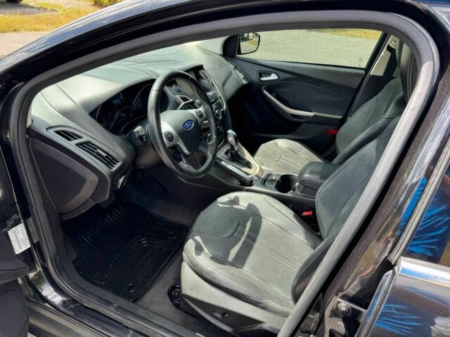 Чорний Форд Фокус, об'ємом двигуна 2 л та пробігом 92 тис. км за 8000 $, фото 8 на Automoto.ua