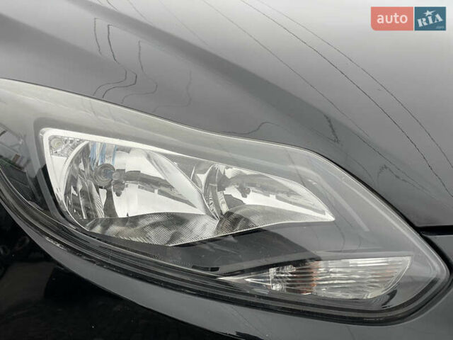 Чорний Форд Фокус, об'ємом двигуна 1 л та пробігом 170 тис. км за 6500 $, фото 43 на Automoto.ua