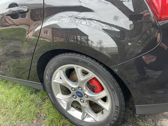 Чорний Форд Фокус, об'ємом двигуна 2 л та пробігом 170 тис. км за 5500 $, фото 4 на Automoto.ua