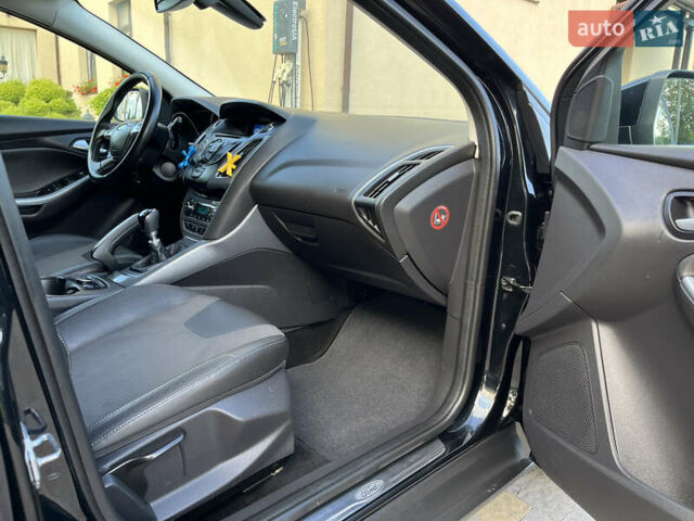 Черный Форд Фокус, объемом двигателя 1.6 л и пробегом 250 тыс. км за 8299 $, фото 92 на Automoto.ua