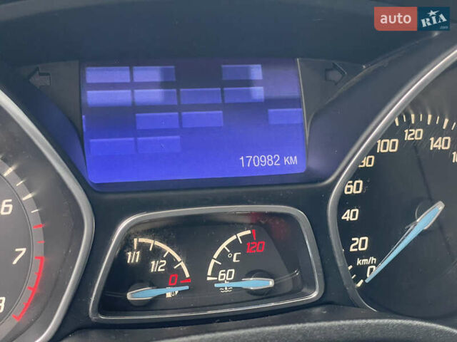 Чорний Форд Фокус, об'ємом двигуна 1 л та пробігом 170 тис. км за 6500 $, фото 35 на Automoto.ua