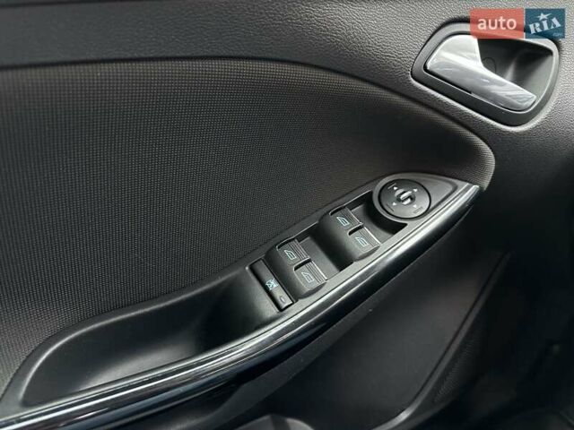 Черный Форд Фокус, объемом двигателя 1.6 л и пробегом 162 тыс. км за 7300 $, фото 28 на Automoto.ua