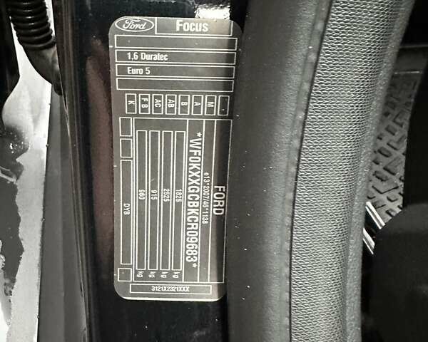 Черный Форд Фокус, объемом двигателя 1.6 л и пробегом 162 тыс. км за 7300 $, фото 34 на Automoto.ua