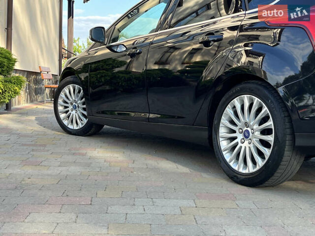 Черный Форд Фокус, объемом двигателя 1.6 л и пробегом 250 тыс. км за 8299 $, фото 44 на Automoto.ua