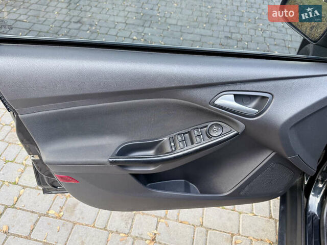 Черный Форд Фокус, объемом двигателя 1.6 л и пробегом 121 тыс. км за 7900 $, фото 9 на Automoto.ua