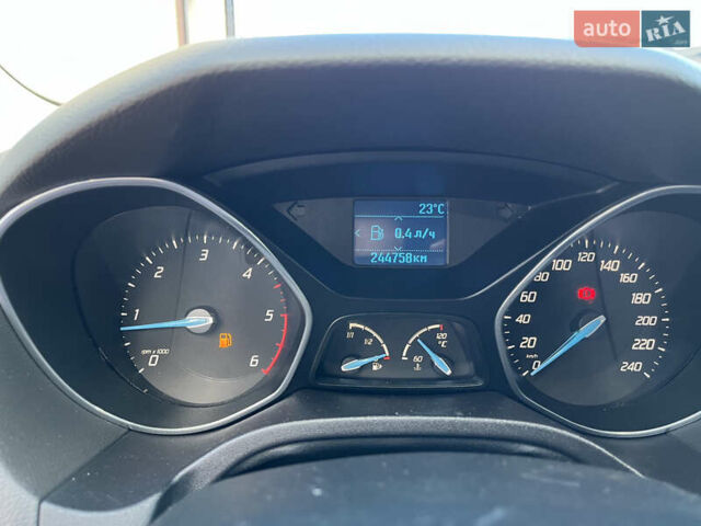 Черный Форд Фокус, объемом двигателя 1.6 л и пробегом 250 тыс. км за 8299 $, фото 118 на Automoto.ua