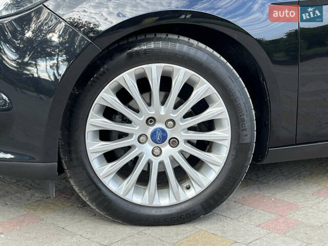 Черный Форд Фокус, объемом двигателя 1.6 л и пробегом 250 тыс. км за 8299 $, фото 6 на Automoto.ua