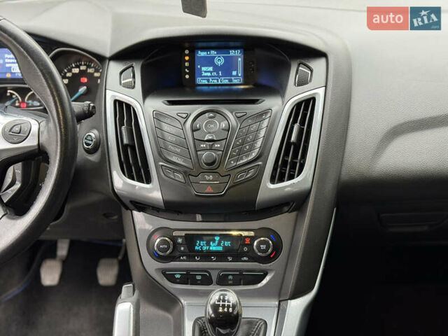 Чорний Форд Фокус, об'ємом двигуна 1.6 л та пробігом 259 тис. км за 8500 $, фото 21 на Automoto.ua