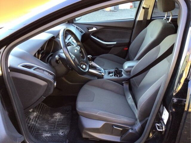 Черный Форд Фокус, объемом двигателя 1.6 л и пробегом 205 тыс. км за 7900 $, фото 6 на Automoto.ua