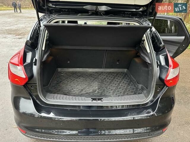 Черный Форд Фокус, объемом двигателя 1.6 л и пробегом 162 тыс. км за 7300 $, фото 12 на Automoto.ua