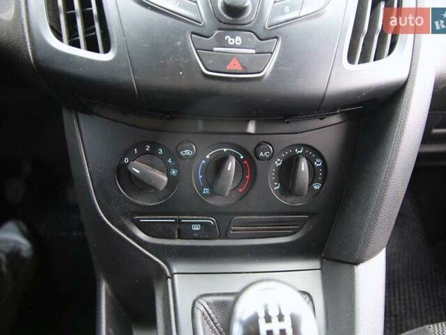 Черный Форд Фокус, объемом двигателя 1.6 л и пробегом 138 тыс. км за 6500 $, фото 15 на Automoto.ua