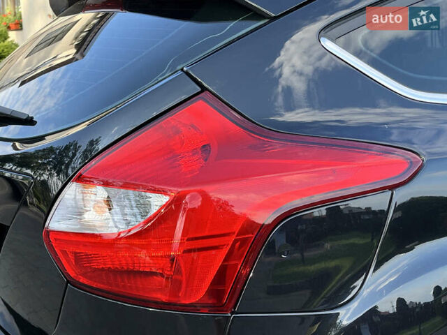 Черный Форд Фокус, объемом двигателя 1.6 л и пробегом 250 тыс. км за 8299 $, фото 39 на Automoto.ua