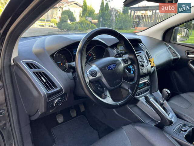 Черный Форд Фокус, объемом двигателя 1.6 л и пробегом 250 тыс. км за 8299 $, фото 59 на Automoto.ua