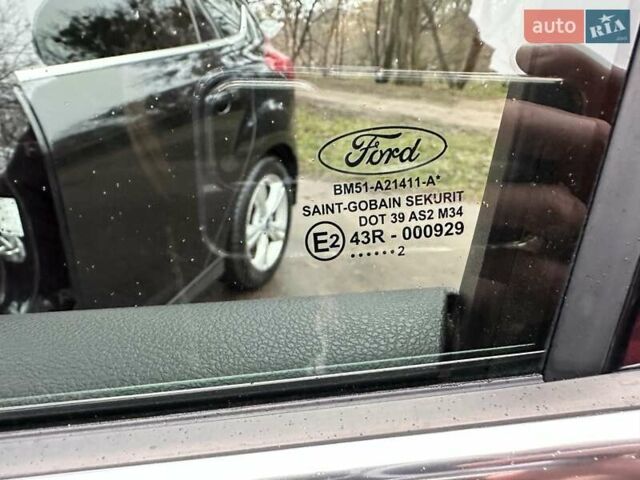 Черный Форд Фокус, объемом двигателя 1.6 л и пробегом 162 тыс. км за 7300 $, фото 48 на Automoto.ua