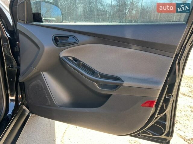 Черный Форд Фокус, объемом двигателя 1.6 л и пробегом 140 тыс. км за 6800 $, фото 24 на Automoto.ua