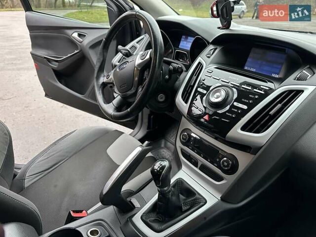 Черный Форд Фокус, объемом двигателя 1.6 л и пробегом 162 тыс. км за 7300 $, фото 20 на Automoto.ua