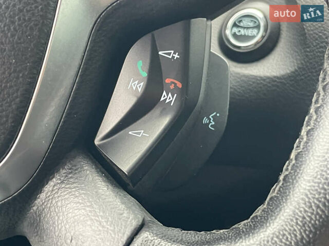 Чорний Форд Фокус, об'ємом двигуна 1 л та пробігом 170 тис. км за 6500 $, фото 37 на Automoto.ua