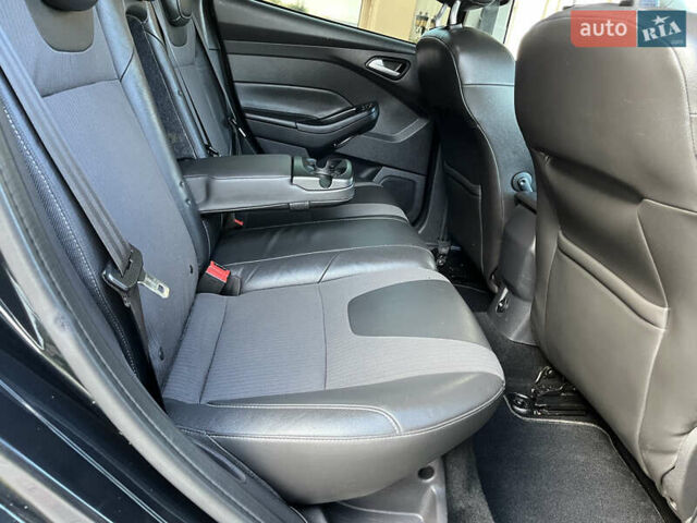 Черный Форд Фокус, объемом двигателя 1.6 л и пробегом 250 тыс. км за 8299 $, фото 85 на Automoto.ua