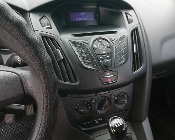 Чорний Форд Фокус, об'ємом двигуна 1.6 л та пробігом 136 тис. км за 7500 $, фото 7 на Automoto.ua