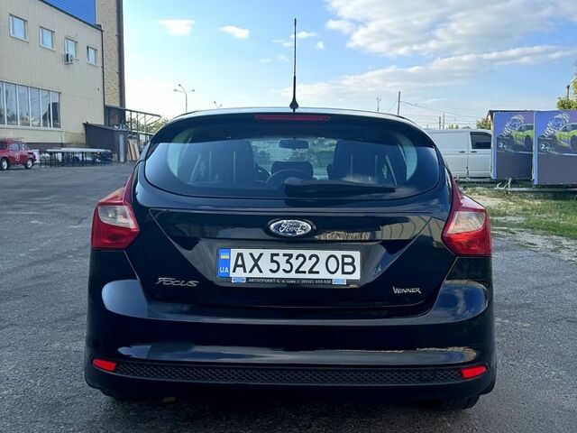 Черный Форд Фокус, объемом двигателя 1.6 л и пробегом 217 тыс. км за 5700 $, фото 4 на Automoto.ua