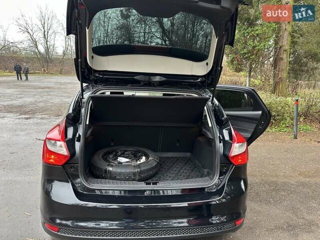 Черный Форд Фокус, объемом двигателя 1.6 л и пробегом 162 тыс. км за 7300 $, фото 11 на Automoto.ua