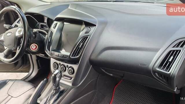 Черный Форд Фокус, объемом двигателя 2 л и пробегом 199 тыс. км за 6500 $, фото 10 на Automoto.ua