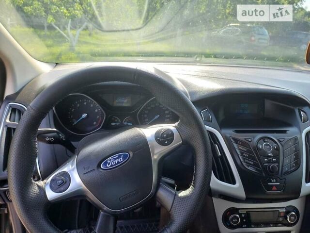 Черный Форд Фокус, объемом двигателя 1.6 л и пробегом 195 тыс. км за 7999 $, фото 12 на Automoto.ua