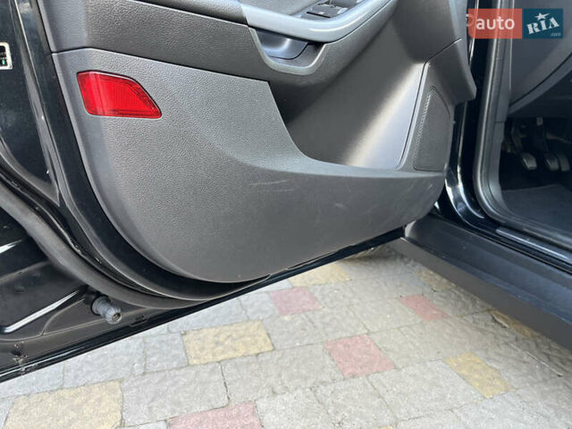 Черный Форд Фокус, объемом двигателя 1.6 л и пробегом 250 тыс. км за 8299 $, фото 67 на Automoto.ua