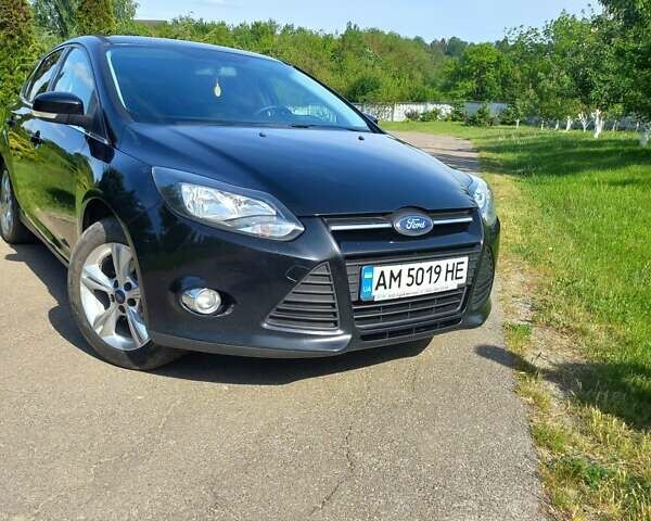 Черный Форд Фокус, объемом двигателя 1.6 л и пробегом 195 тыс. км за 7999 $, фото 3 на Automoto.ua