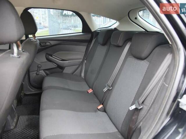 Черный Форд Фокус, объемом двигателя 1.6 л и пробегом 138 тыс. км за 6500 $, фото 7 на Automoto.ua