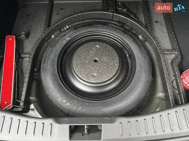 Чорний Форд Фокус, об'ємом двигуна 1.6 л та пробігом 259 тис. км за 8500 $, фото 23 на Automoto.ua