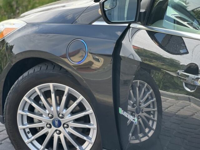 Чорний Форд Фокус, об'ємом двигуна 0 л та пробігом 108 тис. км за 5900 $, фото 6 на Automoto.ua