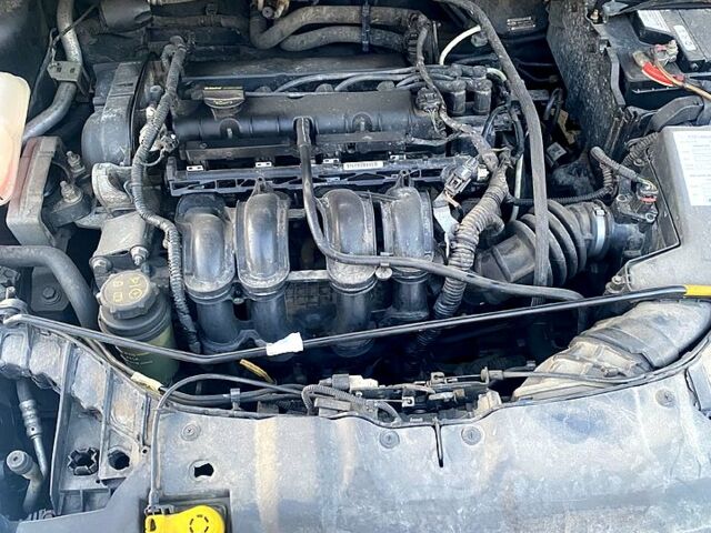 Чорний Форд Фокус, об'ємом двигуна 1.6 л та пробігом 99 тис. км за 8000 $, фото 11 на Automoto.ua